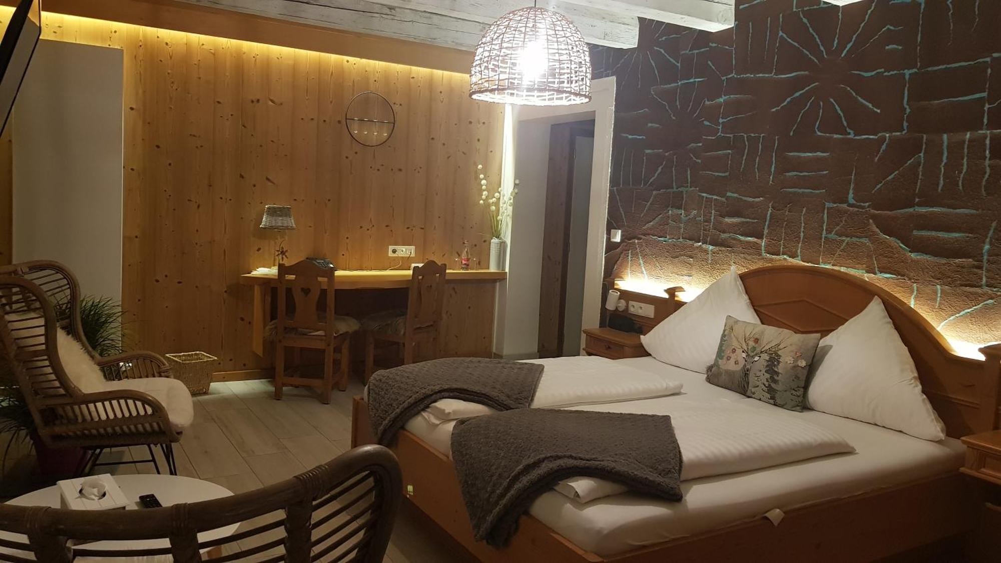 โอสเตลรี เล บาฌเนล Hotel แซ็งต์-มารี-โอ-มีน ภายนอก รูปภาพ